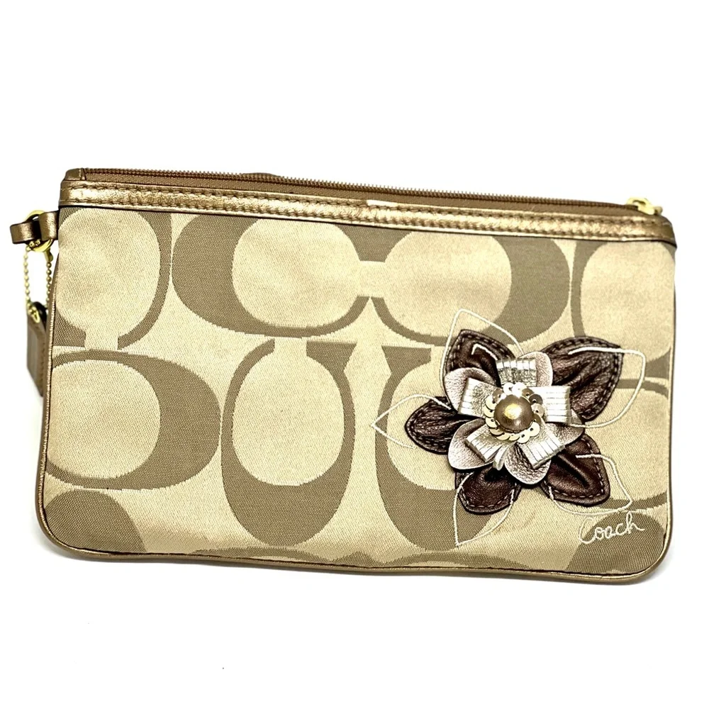 Coach Floral Signature C Wristlet